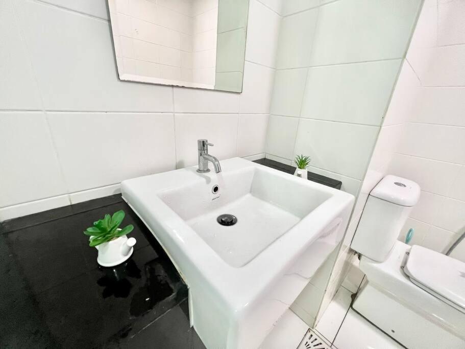 D 1-5Pax Cozy Home Trefoil Setia Alam 3Bed Wifi &Tv Shah Alam Setia City Mall Exterior foto